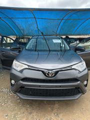 Toyota RAV4 LE 4dr SUV AWD (2.5L 4cyl 6A) 2018 Gray for sale