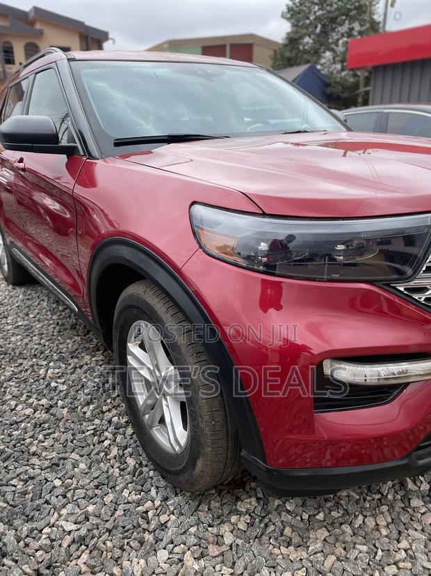 Ford Explorer XLT 4x4 2020 Red
