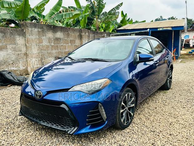 Toyota Corolla 2019 Blue