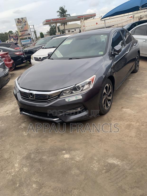 Honda Accord EX-L 4dr Sedan FWD (2.4L 4cyl 2A) 2017 Gray