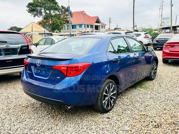 Toyota Corolla 2019 Blue