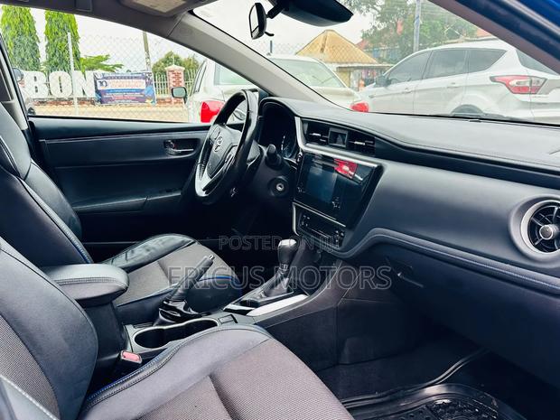 Toyota Corolla 2019 Blue