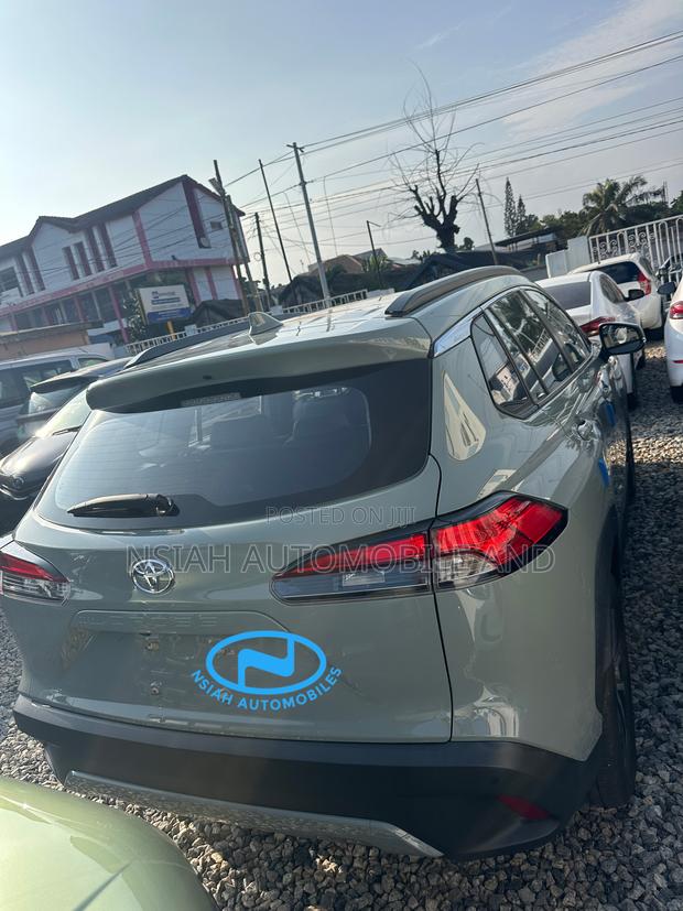 Toyota Corolla Cross 2.0 Petrol FWD 2022 Green