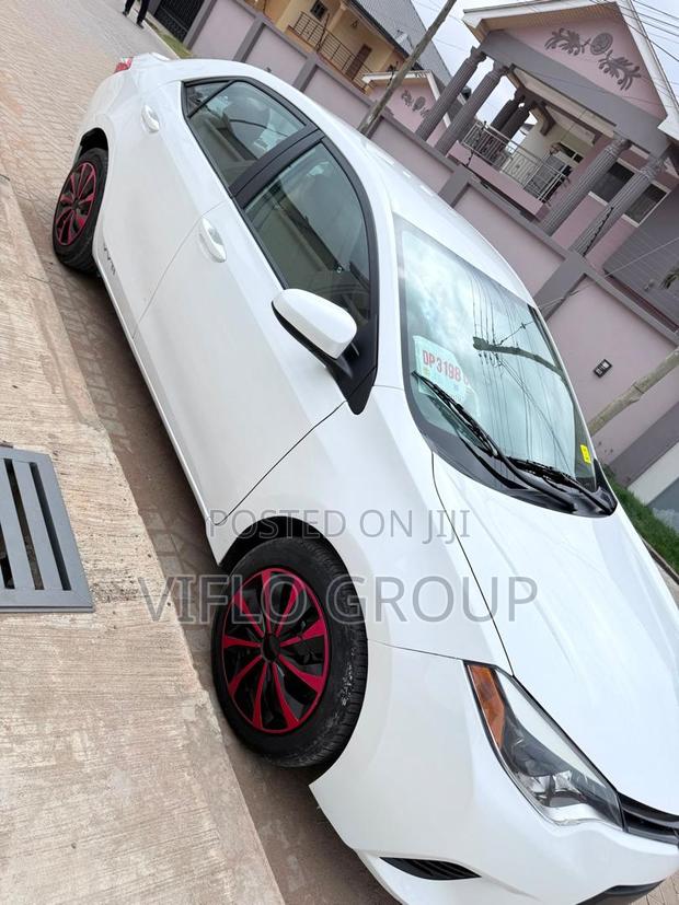 Toyota Corolla 2016 White