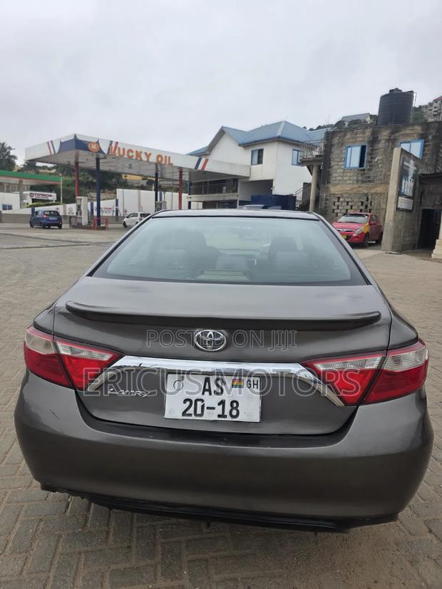 Toyota Camry 2015 Gray