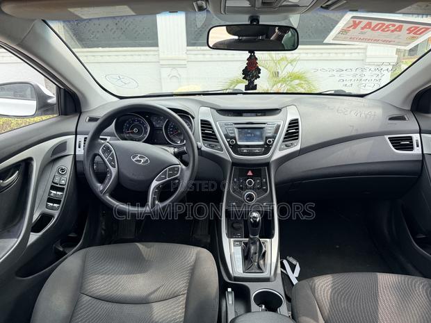 Hyundai Elantra 2015 White