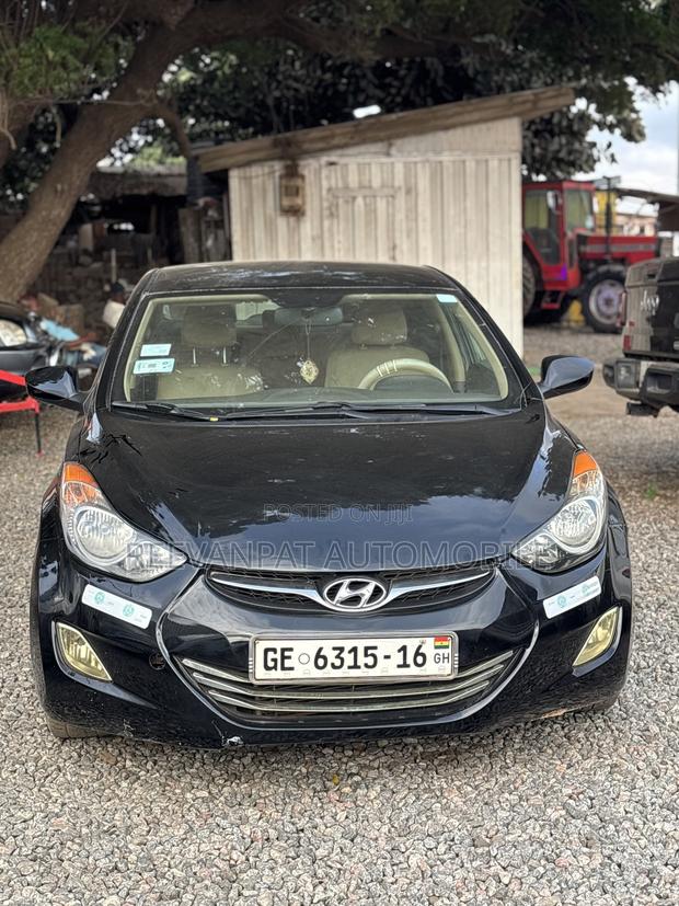 Hyundai Elantra 2013 Black