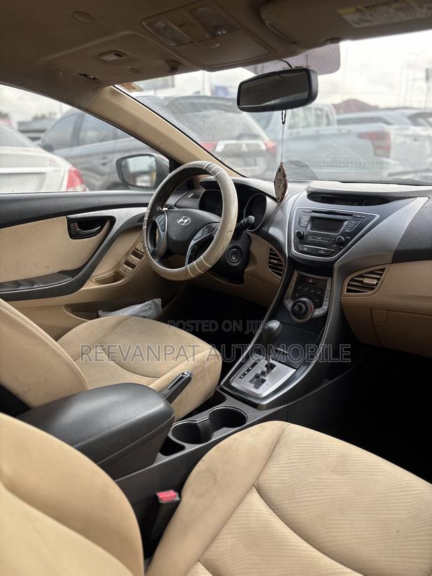 Hyundai Elantra 2013 Black