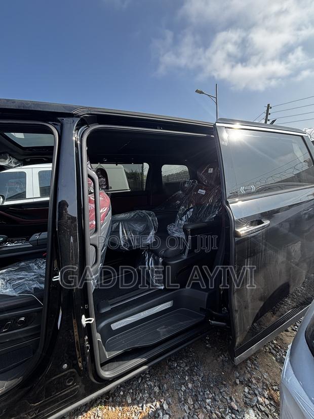 New GAC GM8 2025 Black