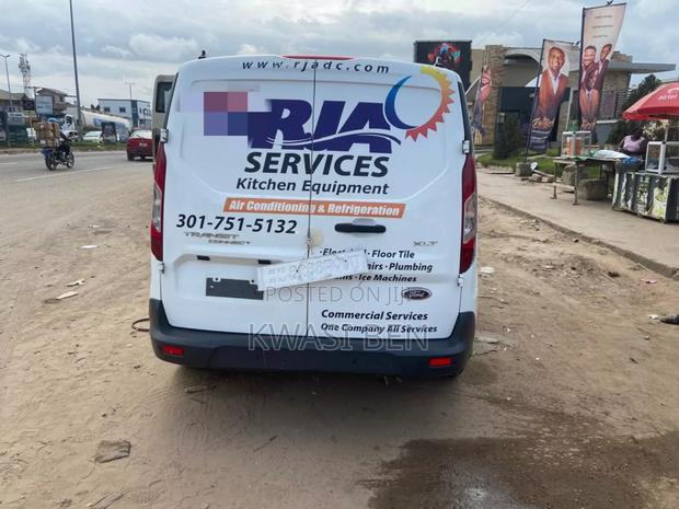 Ford Transit-350 2015 White