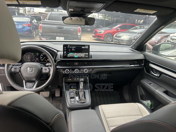 Honda CR-V 2023 White