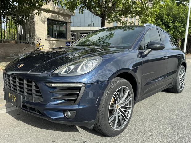 Porsche Macan 2018 Blue