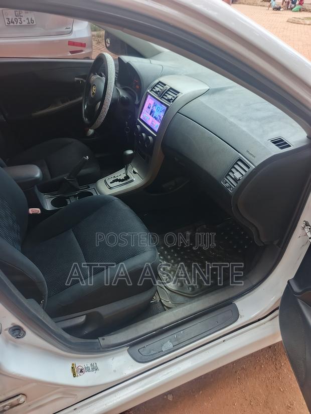 Toyota Corolla 2010 White
