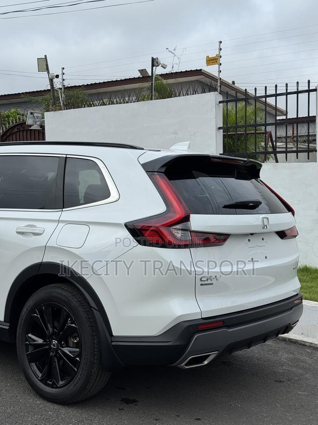 Honda CR-V 2025 White