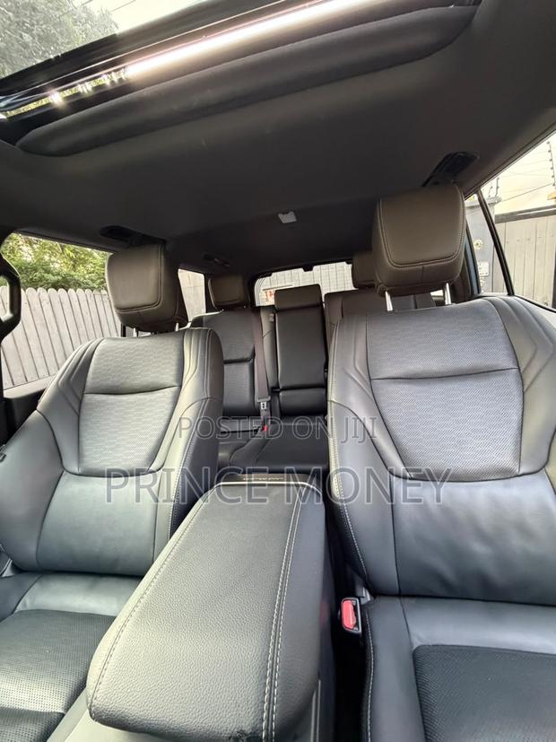 Toyota Land Cruiser Prado 2025 Blue