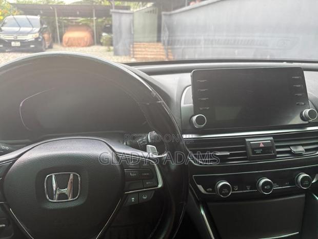 Honda Accord Sport (2.0L 4cyl Turbo 10A) 2019 Blue