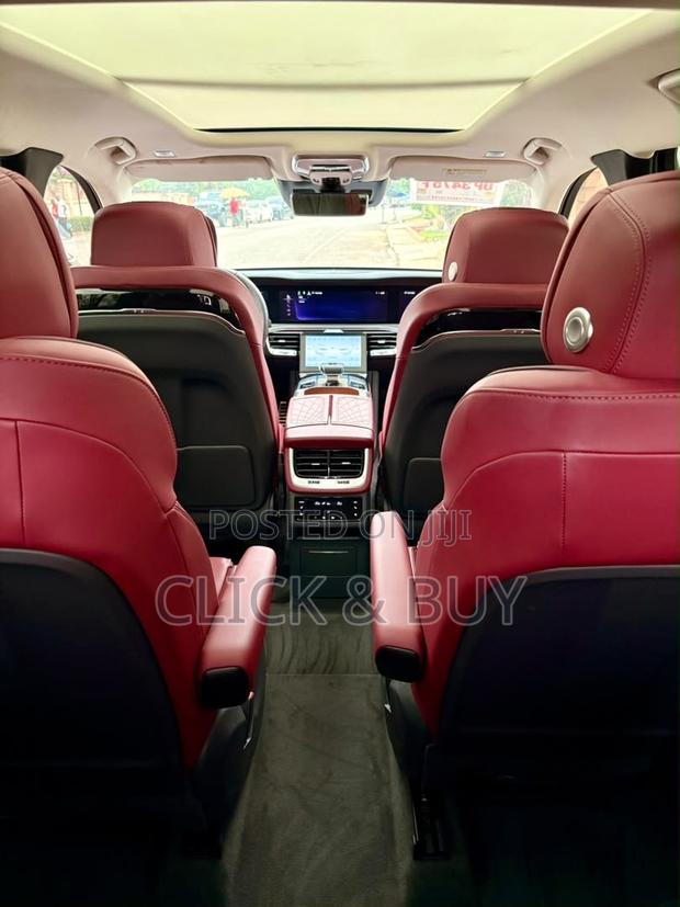 Hongqi E-HS9 2023 Black
