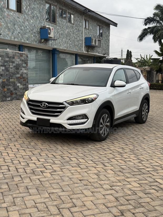 Hyundai Tucson 2017 White