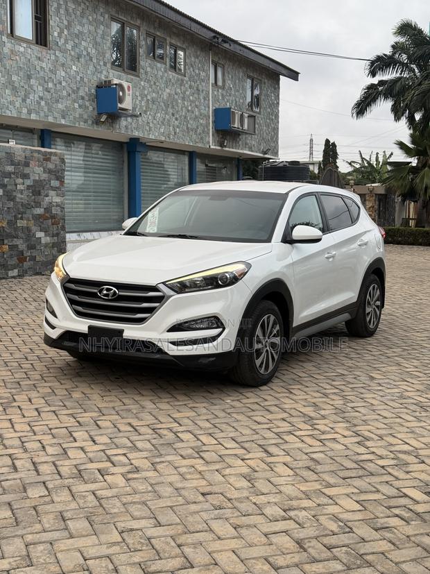 Hyundai Tucson 2017 White