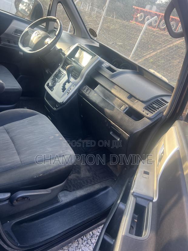 Toyota Voxy 2012 Brown