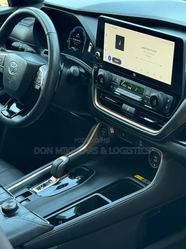 Mitsubishi Eclipse Cross 2023 Gray