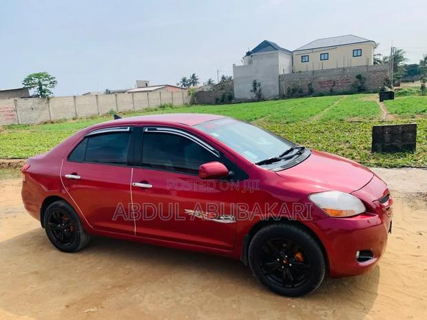 Toyota Yaris 2016 Red