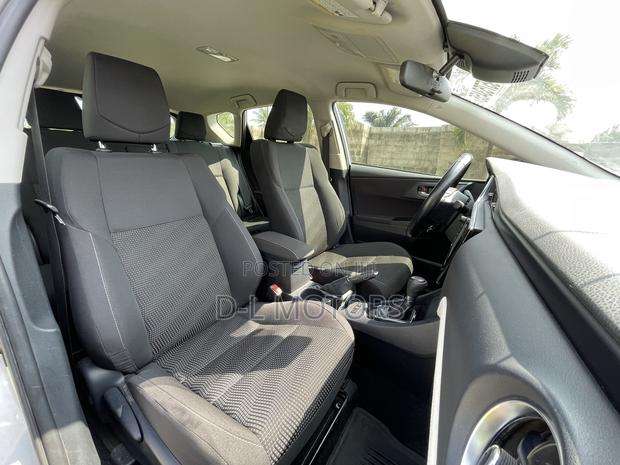 Toyota Corolla SE 4dr Sedan (1.8L 4cyl CVT) 2017 Silver