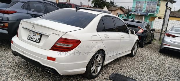 Mercedes-Benz C300 2012 White