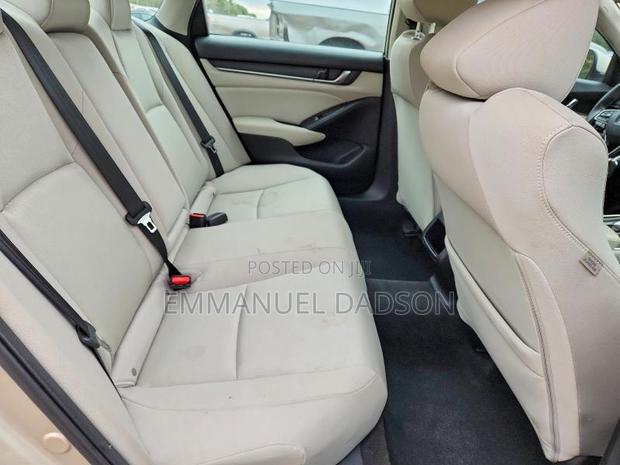 Honda Accord LX 2018 Gold