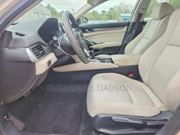 Honda Accord LX 2018 Gold