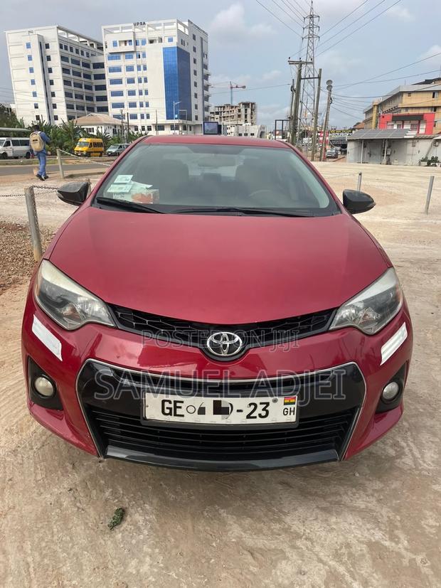Toyota Corolla 2016 Red