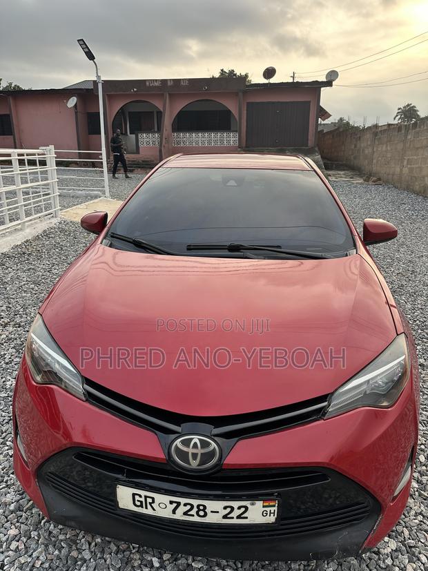 Toyota Corolla LE Eco (1.8L 4cyl 2A) 2018 Red