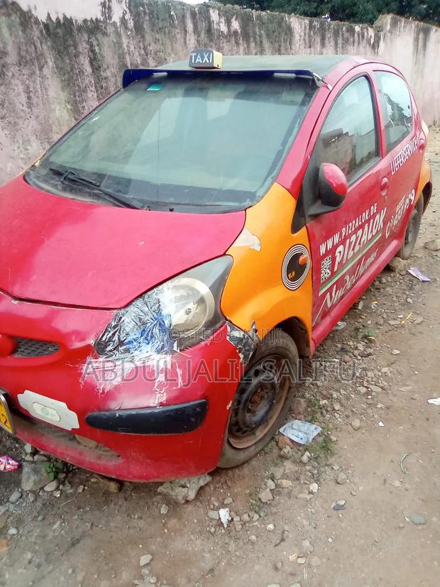 Toyota Aygo 2012 Red