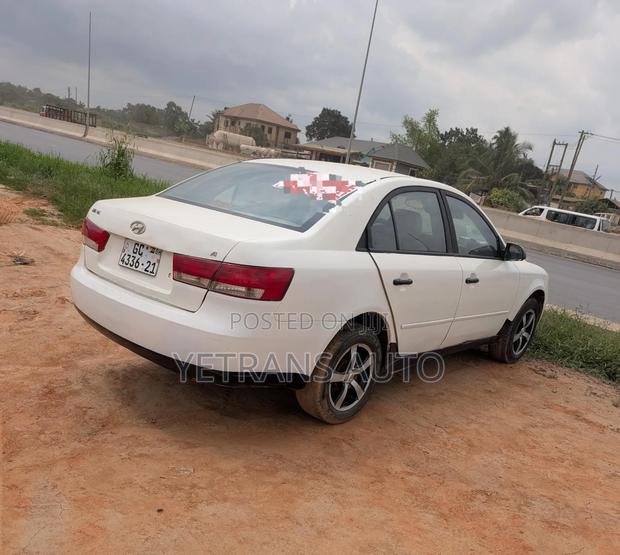 Hyundai Sonata 2008 White