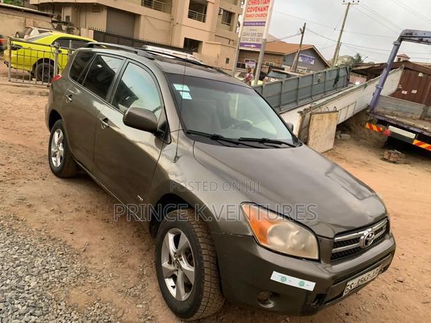 Toyota RAV4 2.5 4x4 2010 Gray