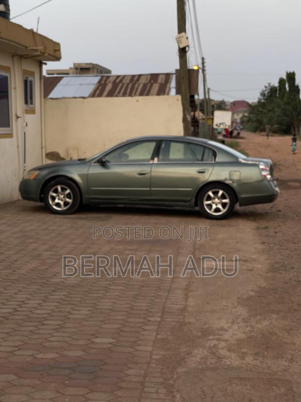 Nissan Altima 2.5 Automatic 2002