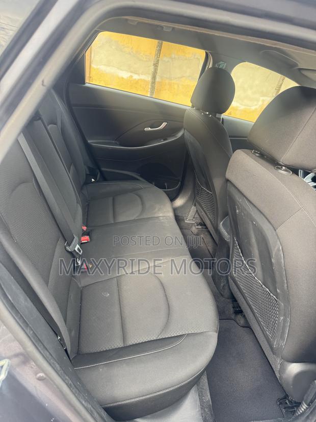 Hyundai Elantra 2019 Gray