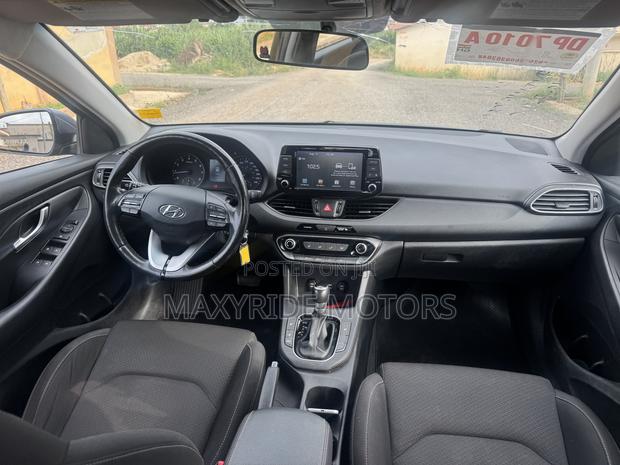 Hyundai Elantra 2019 Gray