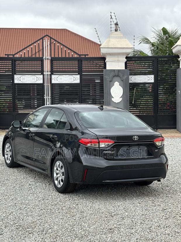 Toyota Corolla LE 2021 Black