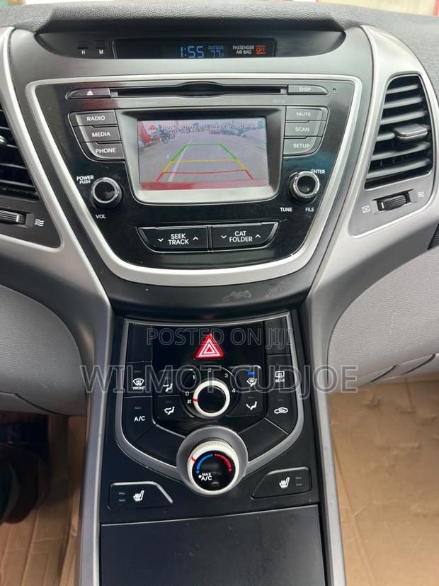 Hyundai Elantra 2015 Red