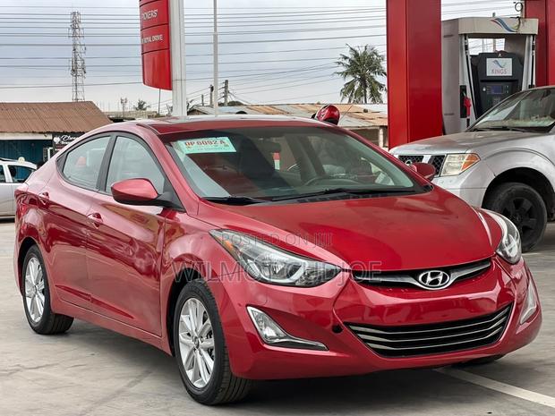 Hyundai Elantra 2015 Red