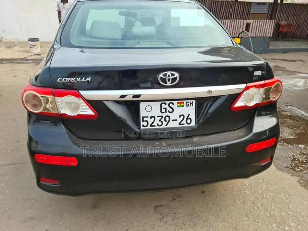 Toyota Corolla 2013 Black