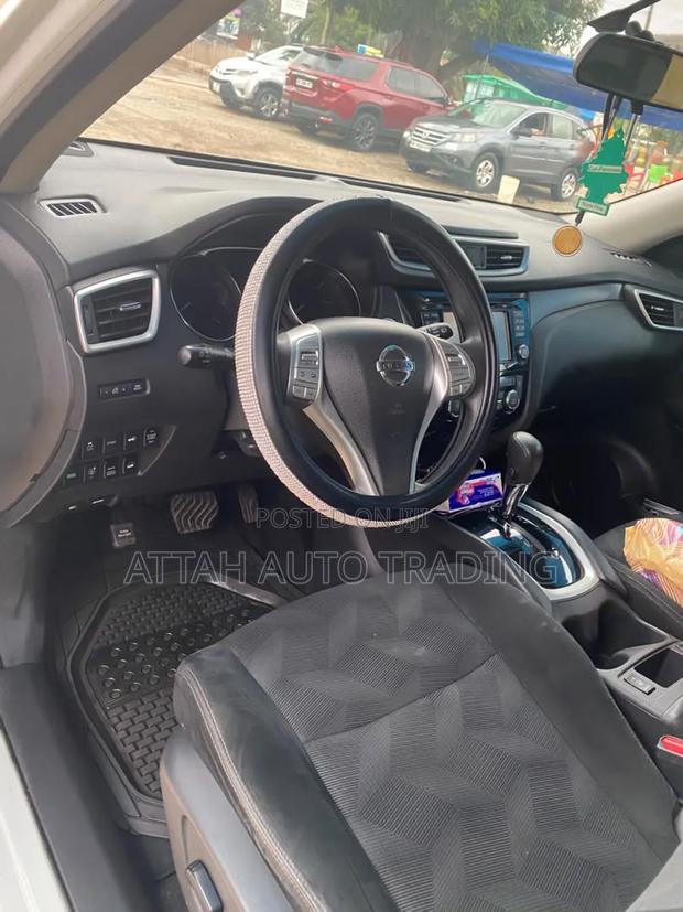Nissan Rogue 2016 White