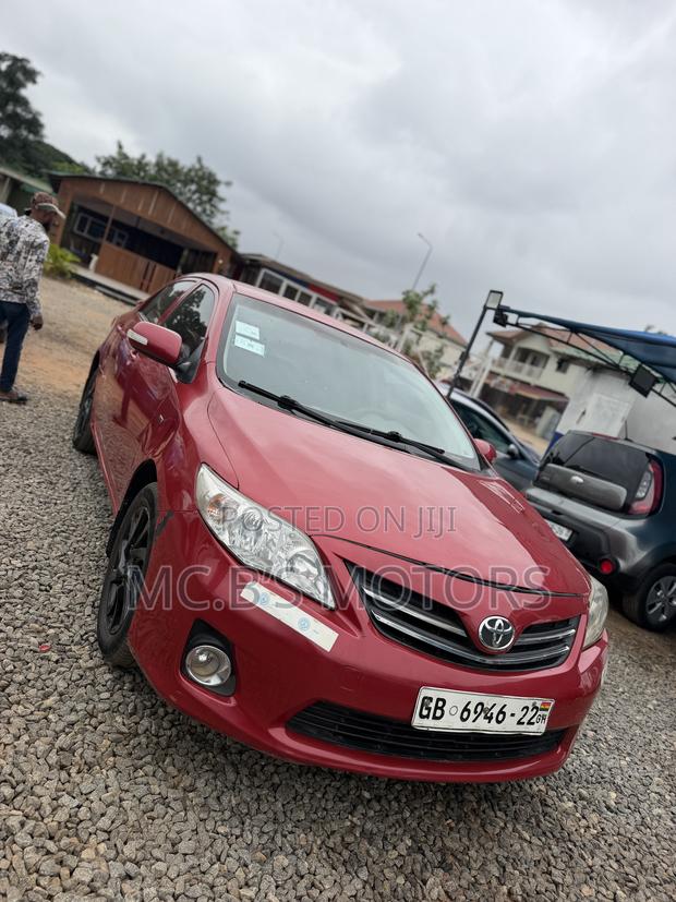 Toyota Corolla 2013 Red