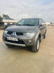 Mitsubishi L200 Double Cab 2.5 180hp 4WD 2012 Gray for sale