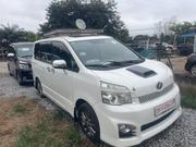 Toyota Voxy 2012 White for sale