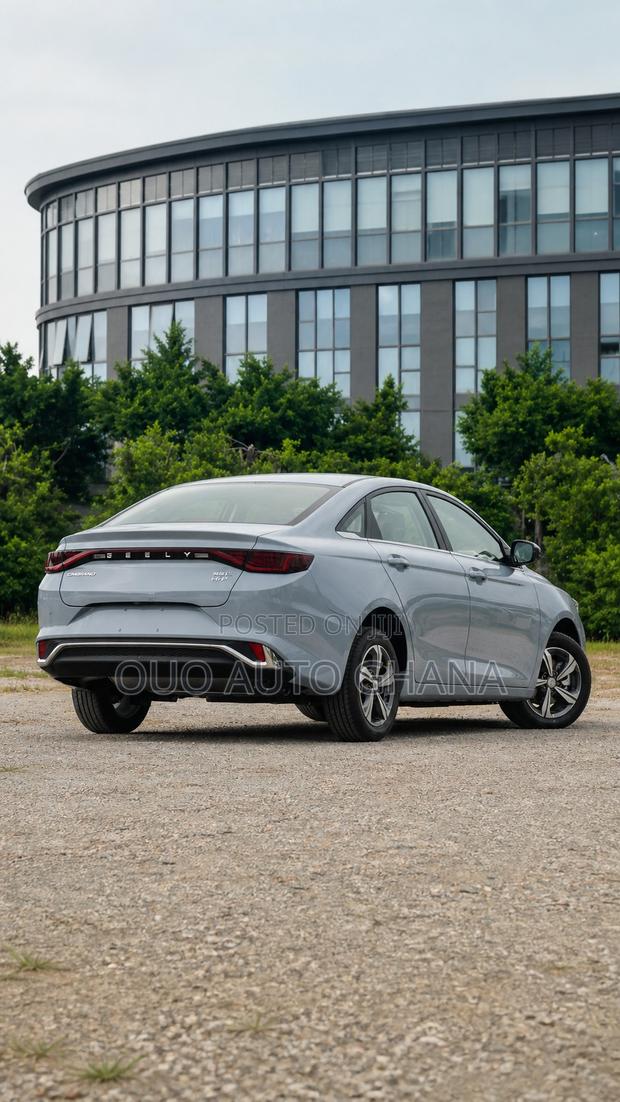 Geely Emgrand EC7 2024 Gray