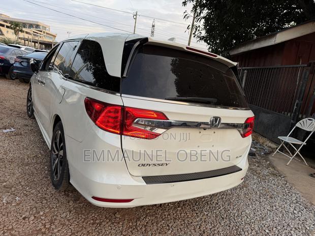 Honda Odyssey 2018 White