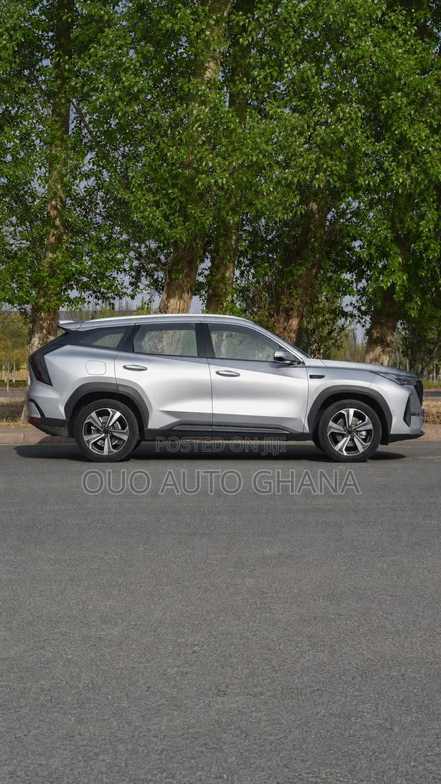 Geely Boyue 2026 Gray