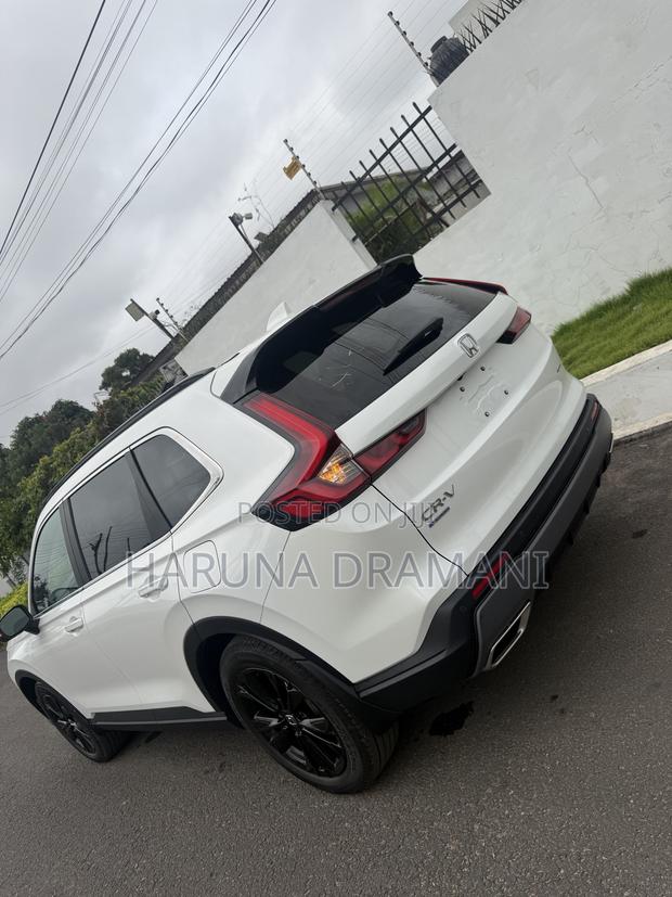 Honda CR-V Sport Touring Hybrid AWD 2026 White